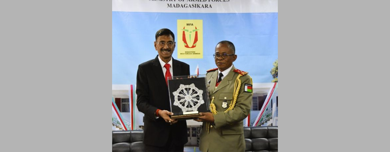 Visit Of Hon'able Raksha Rajya Mantri Antananarivo